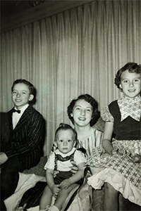 The Wassom kids circa 1957, L to R, Bobby, Steven, Terri and Michelle.